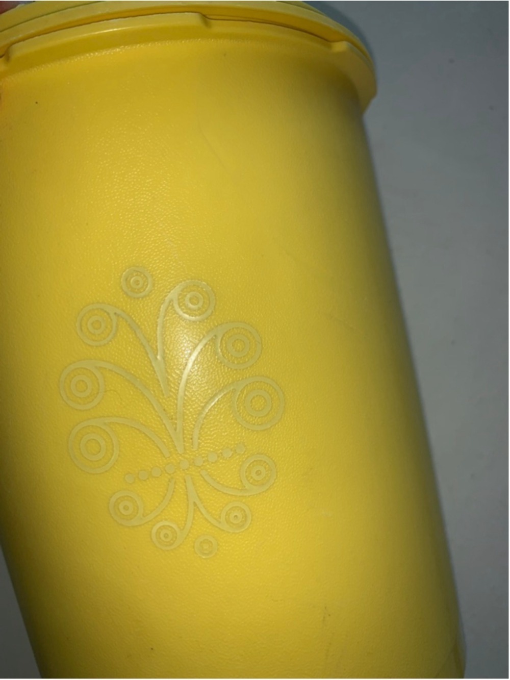 Tupperware Yellow Food Storage Container One Size - Picture 7 of 10